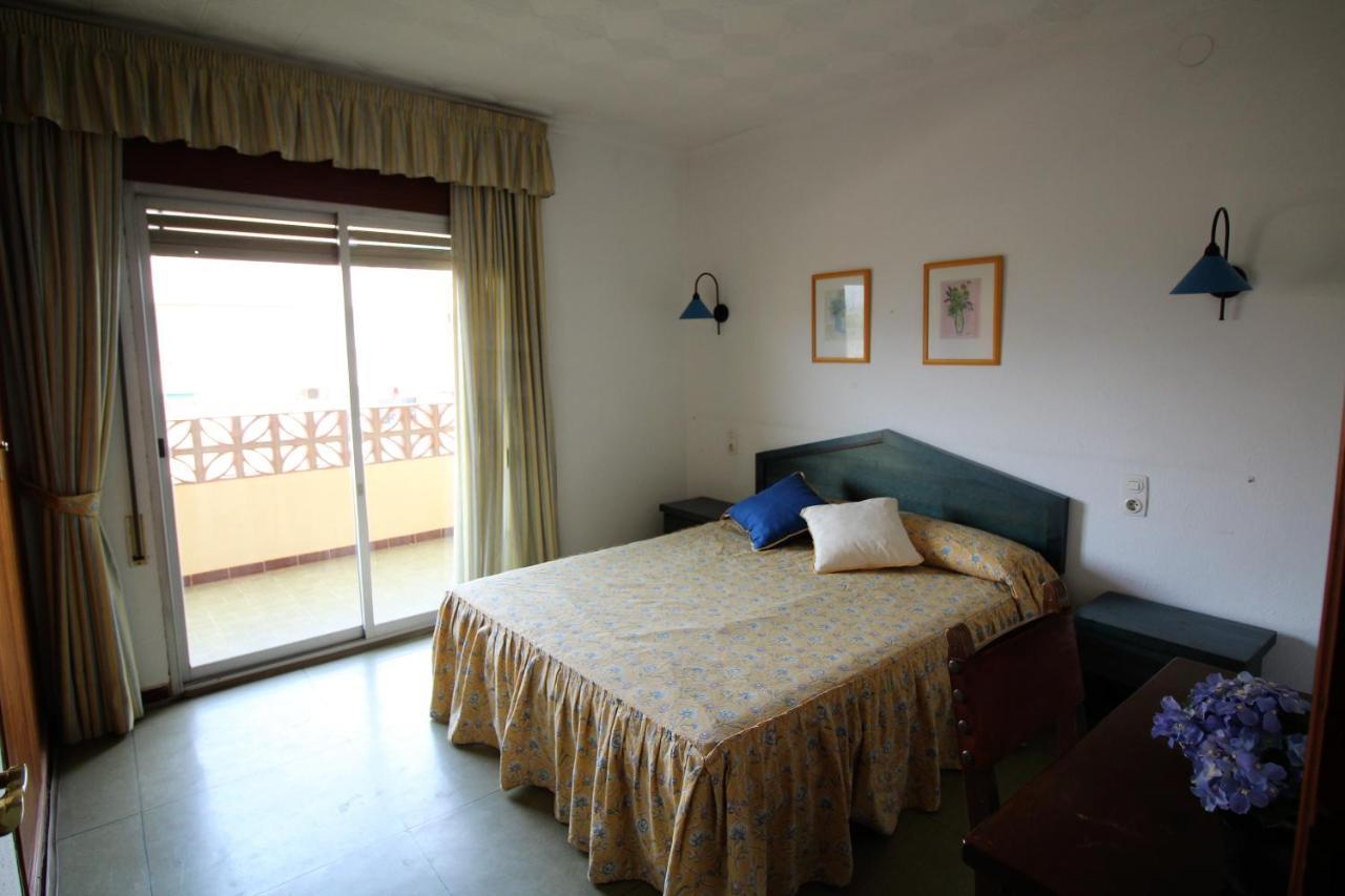 Global Immo 2180 Puerto Simona B Apartman Roses Kültér fotó